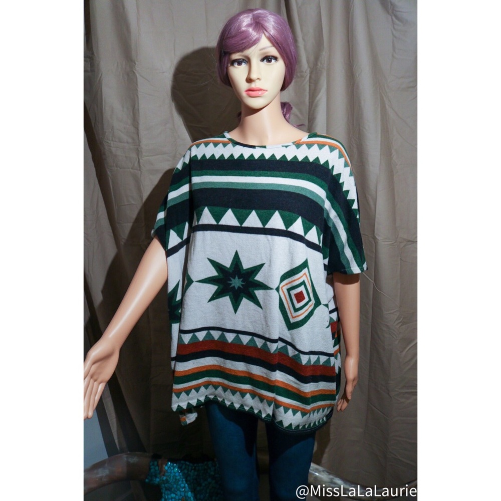 Aztec Sweater/Poncho 💛🌵 - Picture 5 of 8